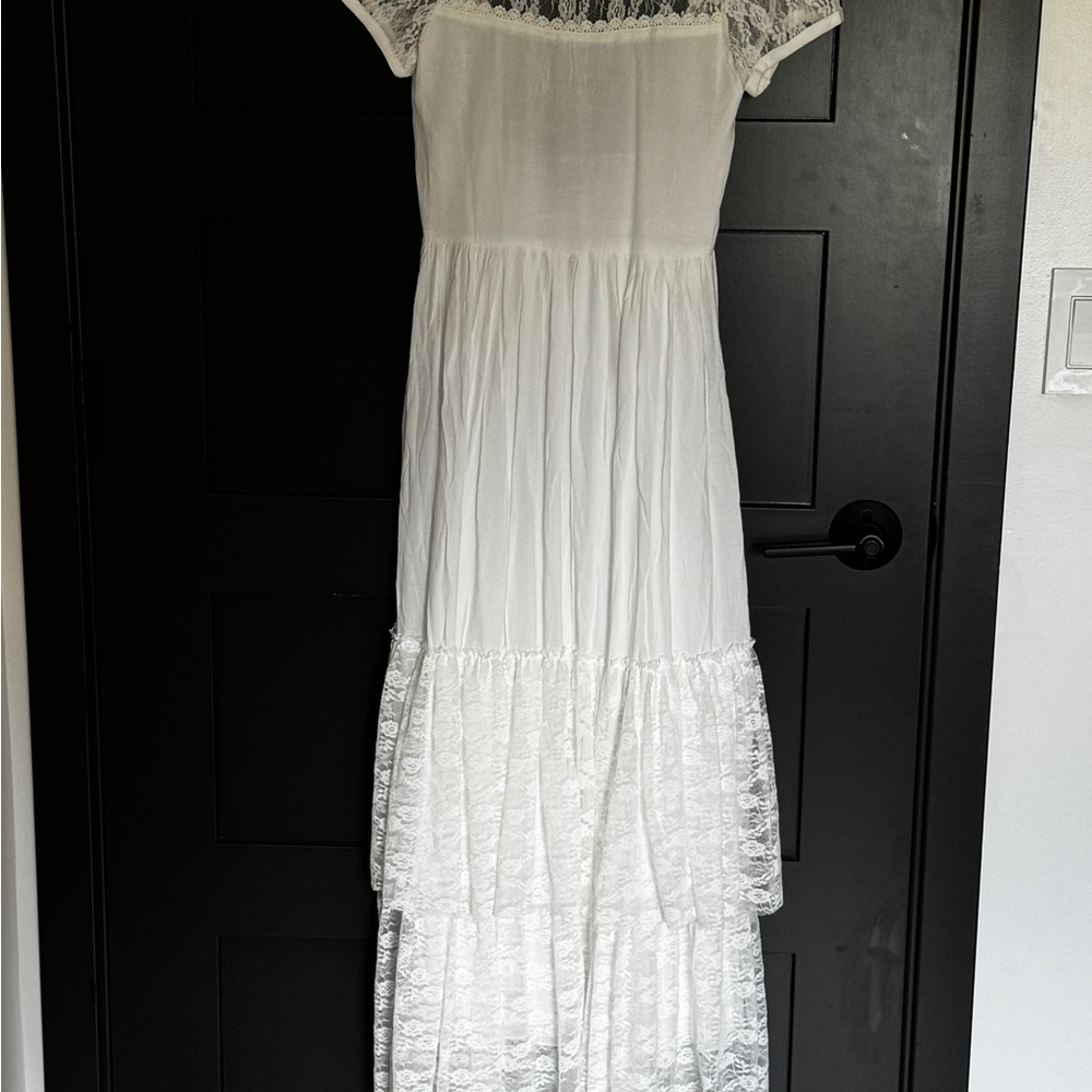 Elegant White Lace Kids Formal Dress